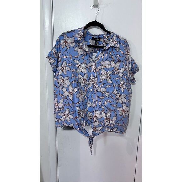 JESSICA SIMPSON SHORT SLEEVE BUTTON DOWN BLUE FLORAL BLOUSE WOMENS SIZE 1XL NEW - Picture 3 of 10